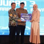 Bupati Bogor Beri Penghargaan Wajib Pajak, Tegaskan Reformasi Perizinan dan Penguatan Iklim Investasi