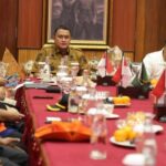 Bupati Bogor Lepas Bantuan Kemanusiaan untuk Korban Longsor di Kabupaten Bandung Barat   